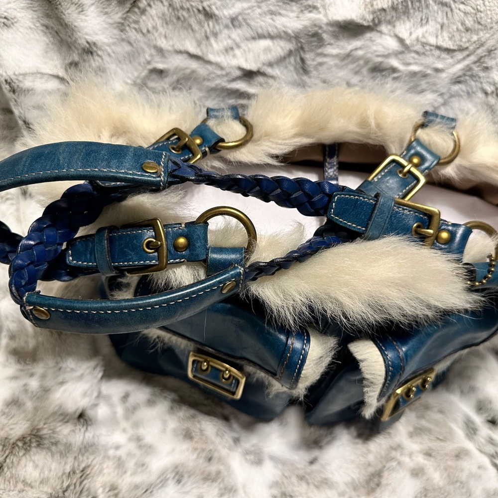 Coach Teal Leather Shoulder Bag with Cream Fur Trim - Picture 7 of 11